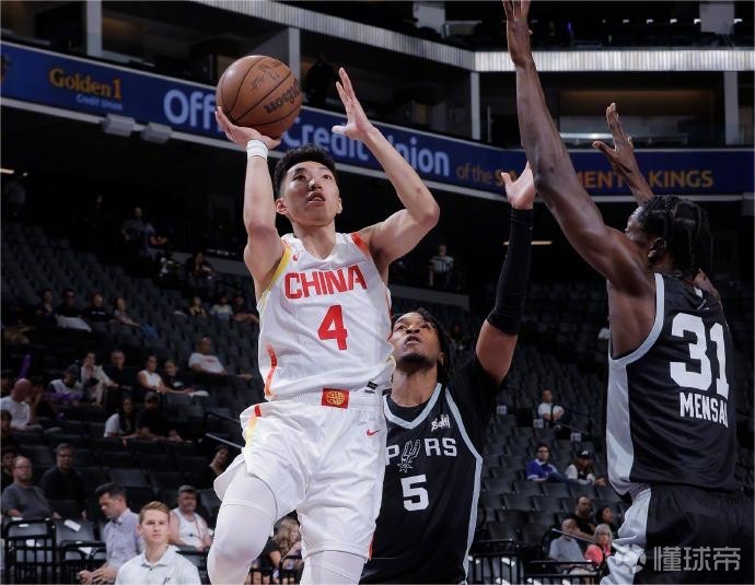 罗马诺：滕哈格正与阿贾克斯谈回归执教，但尚未做出决定